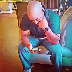 Meet your Posher, Theo